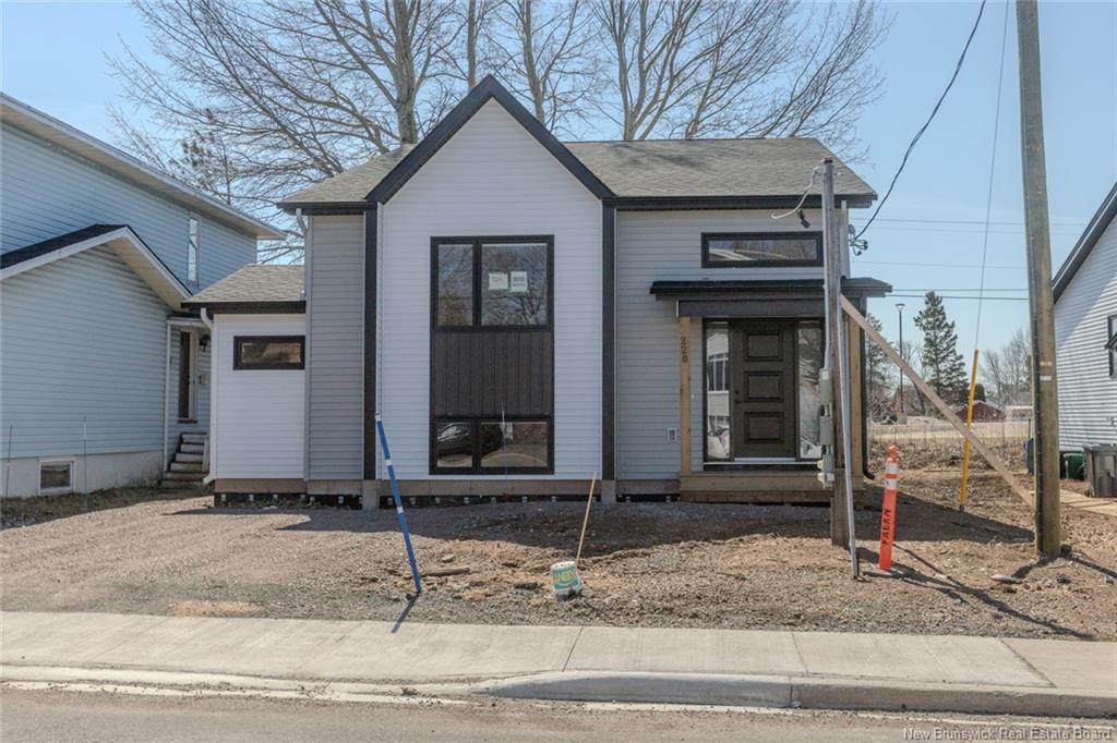 220 Gould, Dieppe, NB