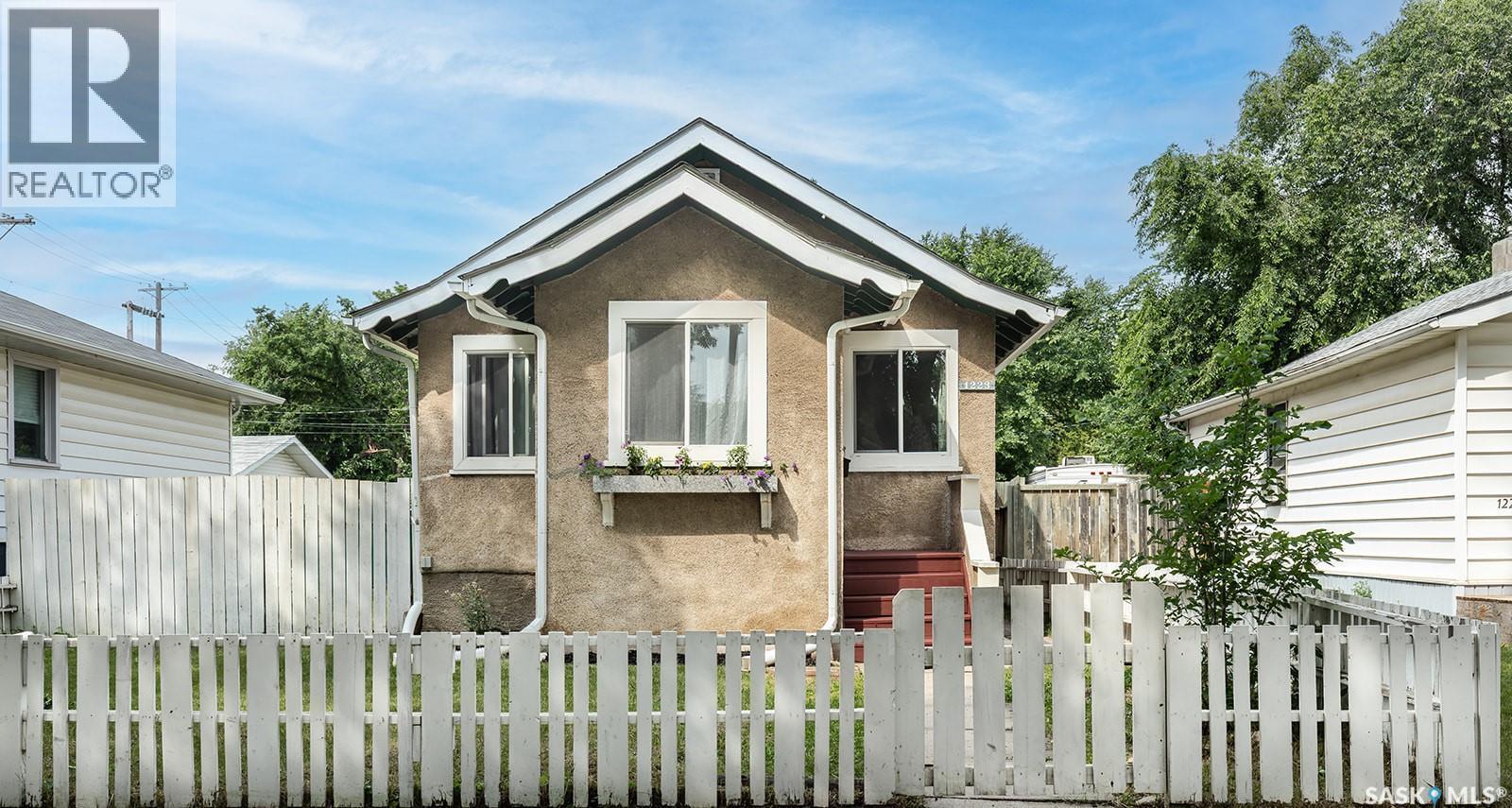 1223 C Avenue N, Saskatoon, SK