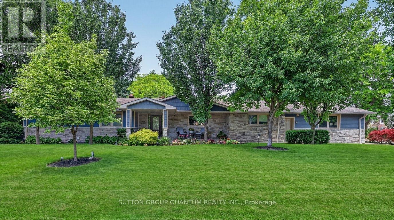 2233 Oneida Crescent, Mississauga, ON