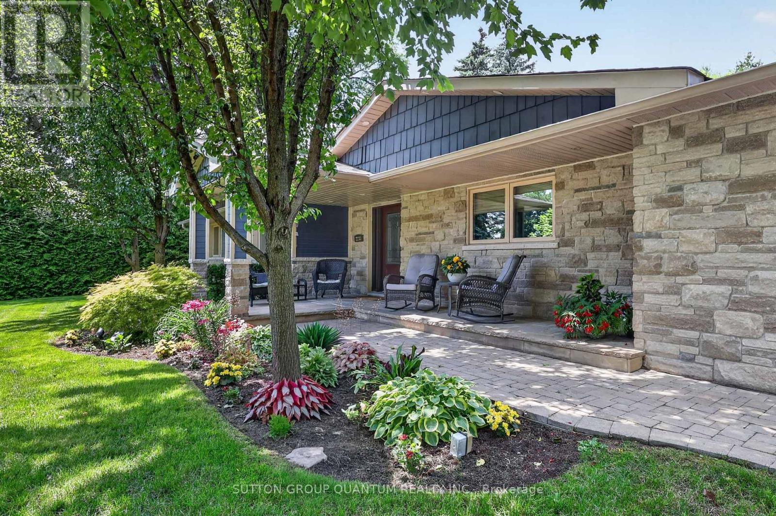 2233 Oneida Crescent, Mississauga, ON