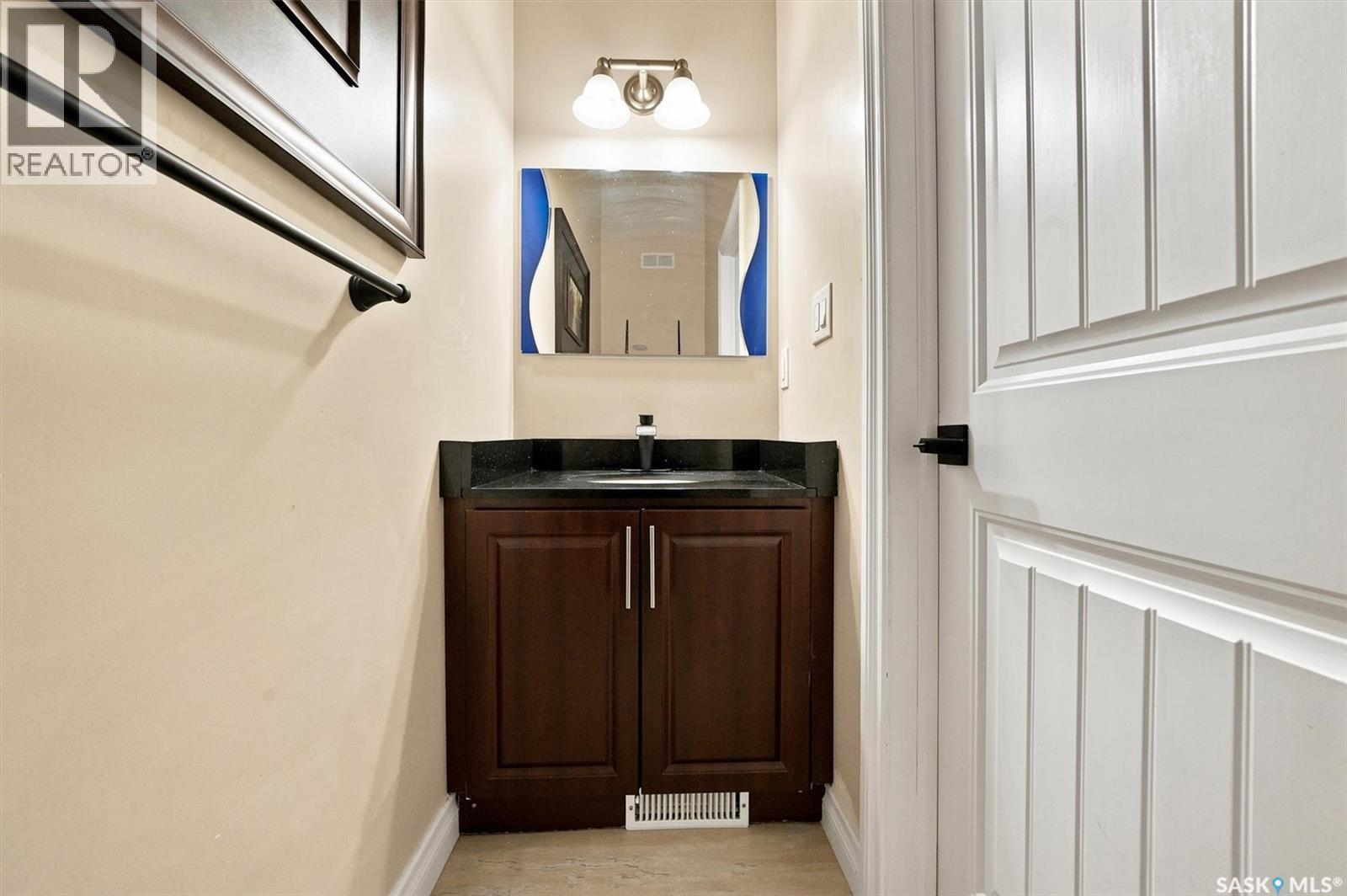 6 118 Hampton Circle, Saskatoon, SK