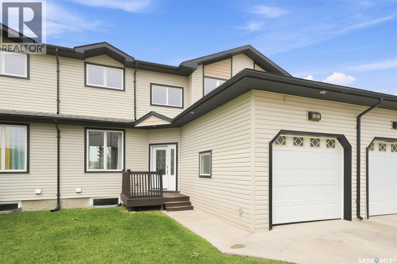 6 118 Hampton Circle, Saskatoon, SK