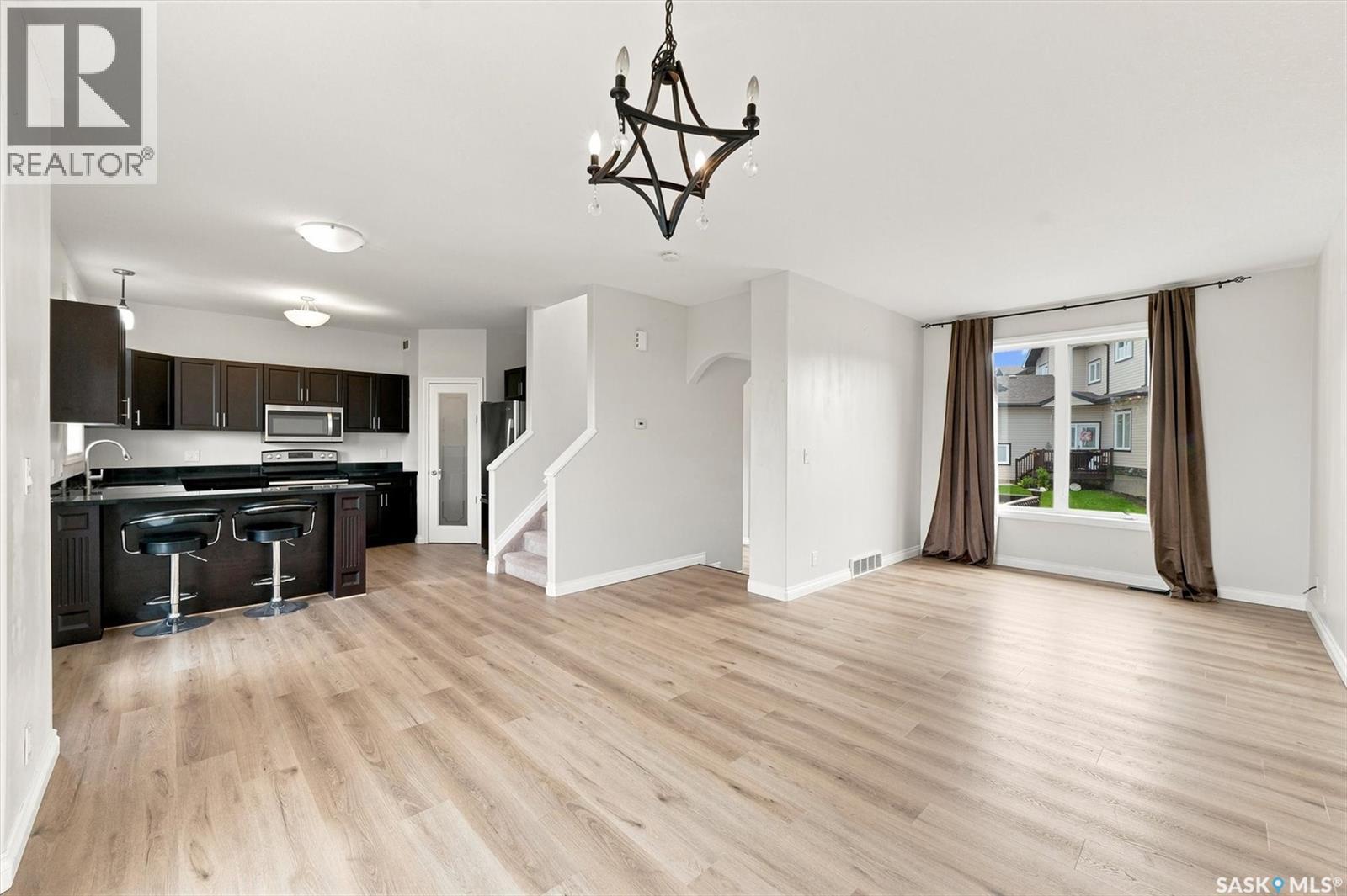 6 118 Hampton Circle, Saskatoon, SK