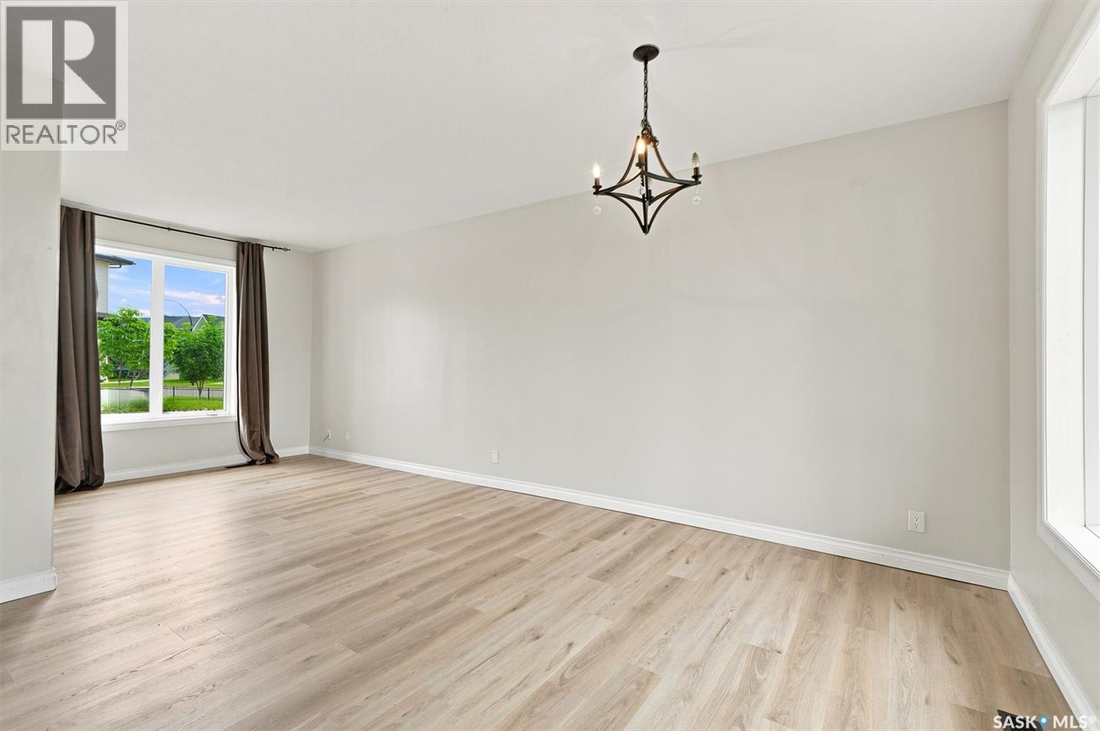 6 118 Hampton Circle, Saskatoon, SK