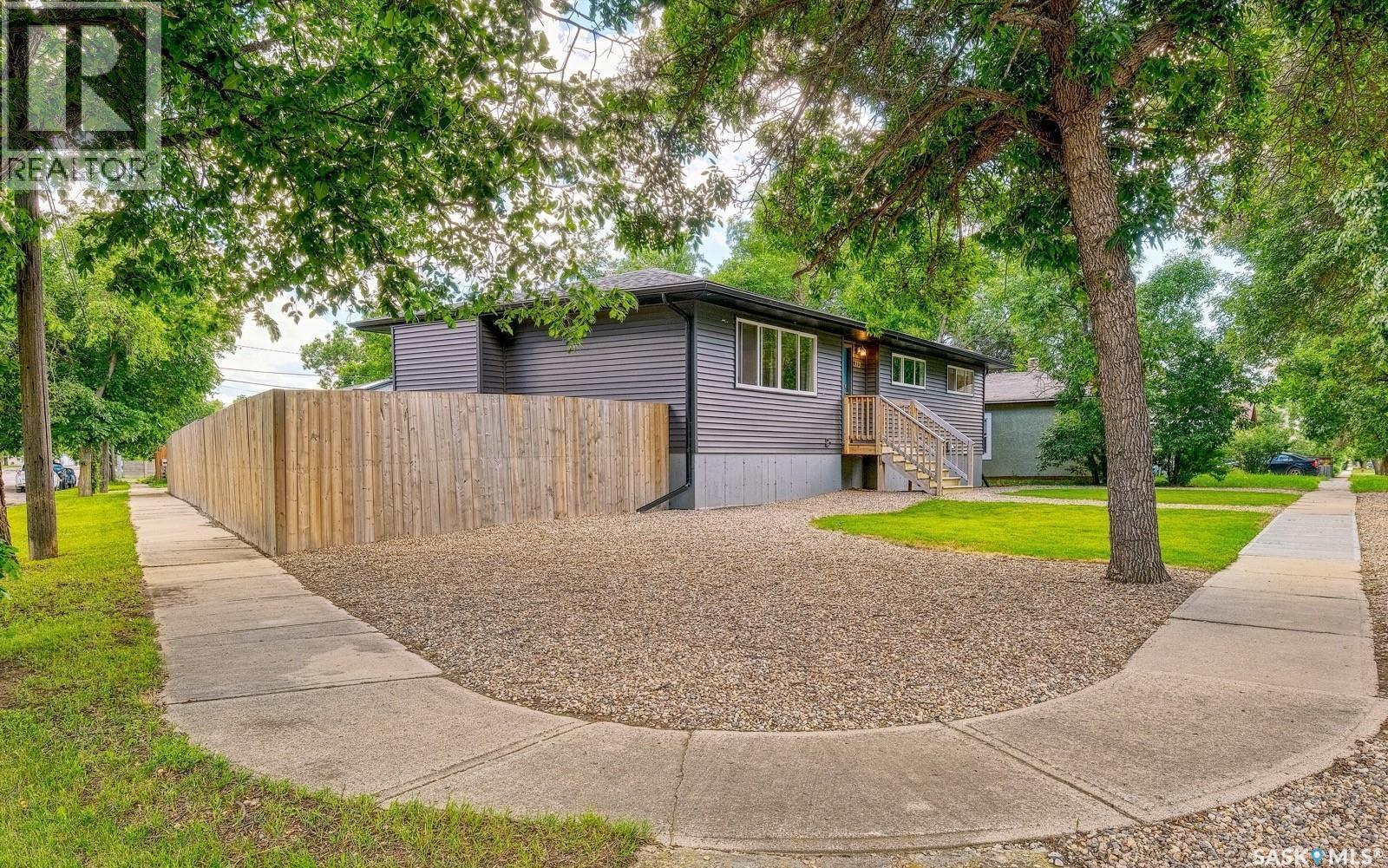 312 4Th Avenue E, Rosetown, SK