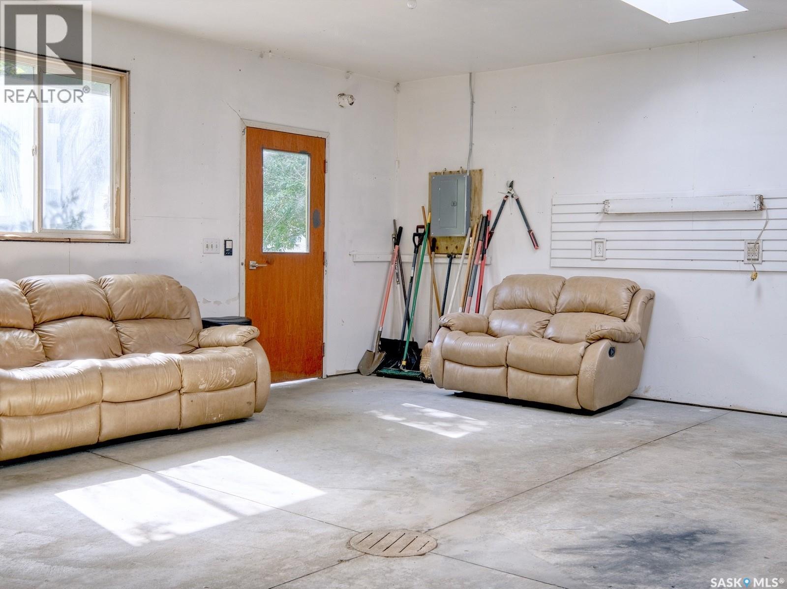 312 4Th Avenue E, Rosetown, SK