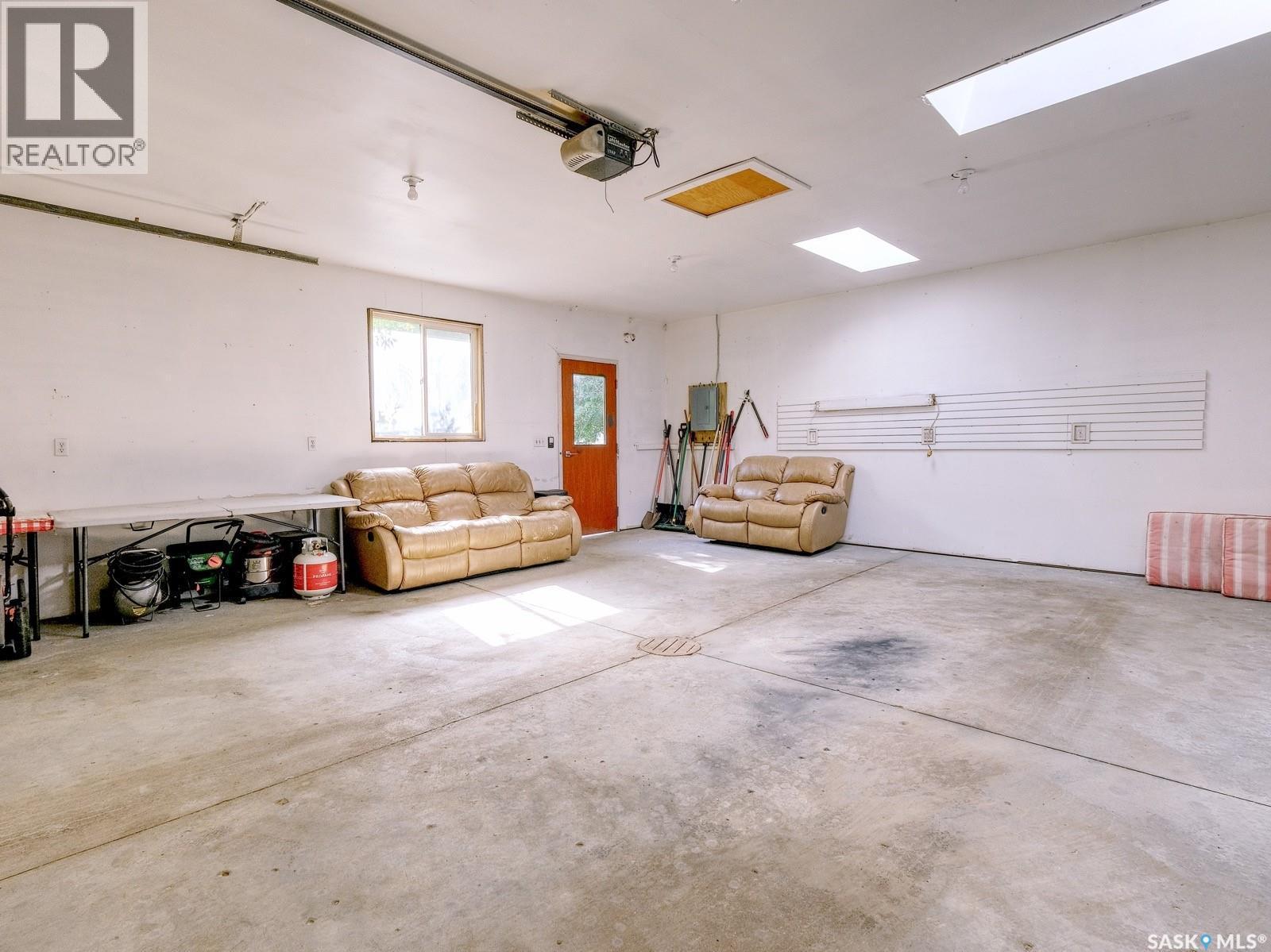 312 4Th Avenue E, Rosetown, SK