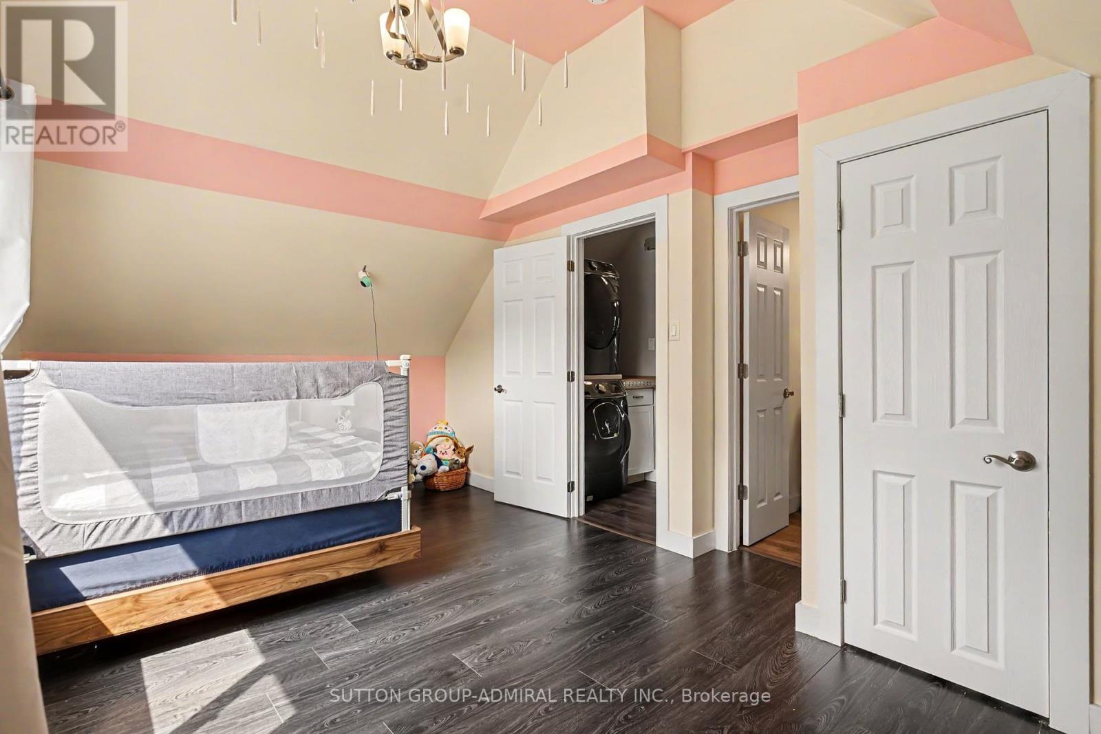 406 Stirling Avenue S, Kitchener, ON