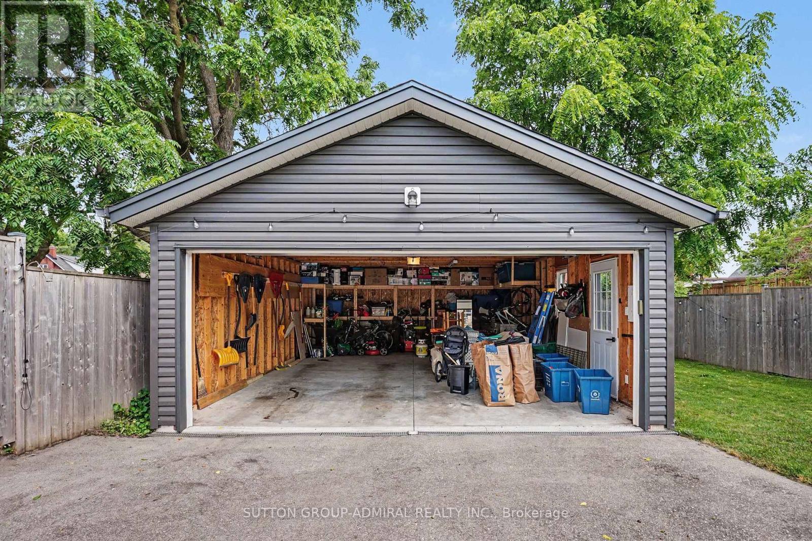 406 Stirling Avenue S, Kitchener, ON