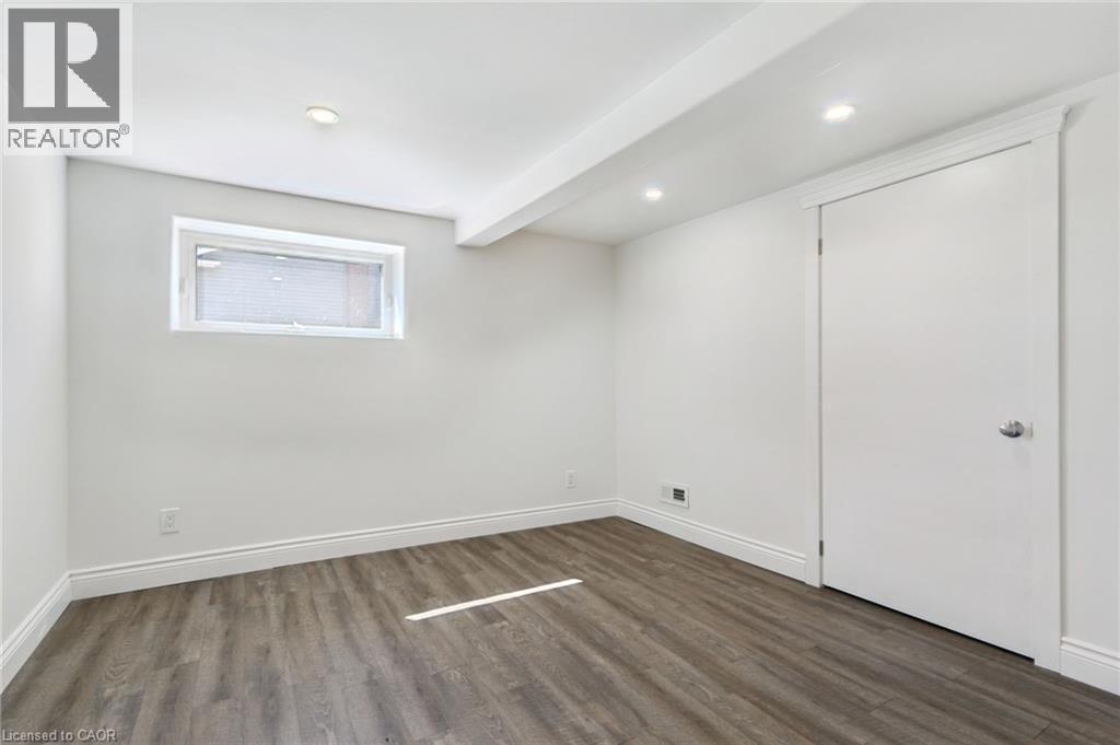5276 Dickenson Road E, Hamilton, ON