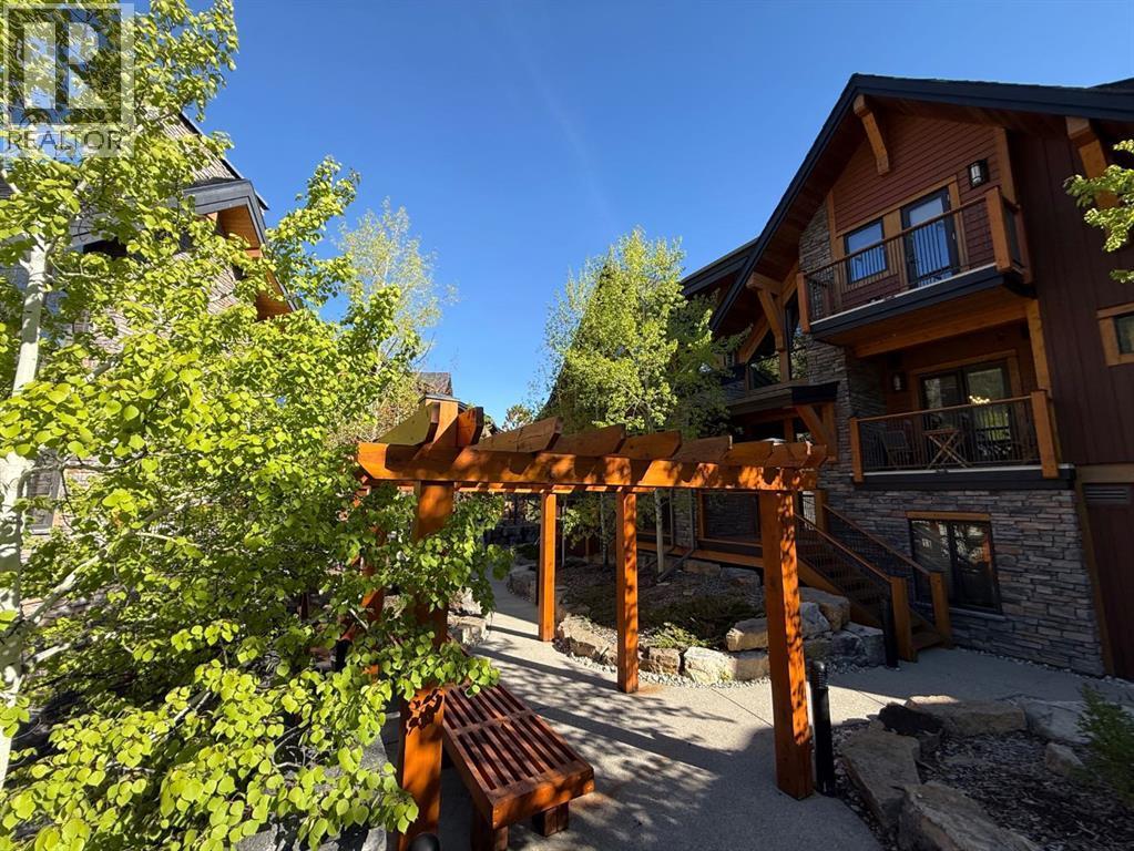 5102, 101E Stewart Creek Landing, Canmore, AB