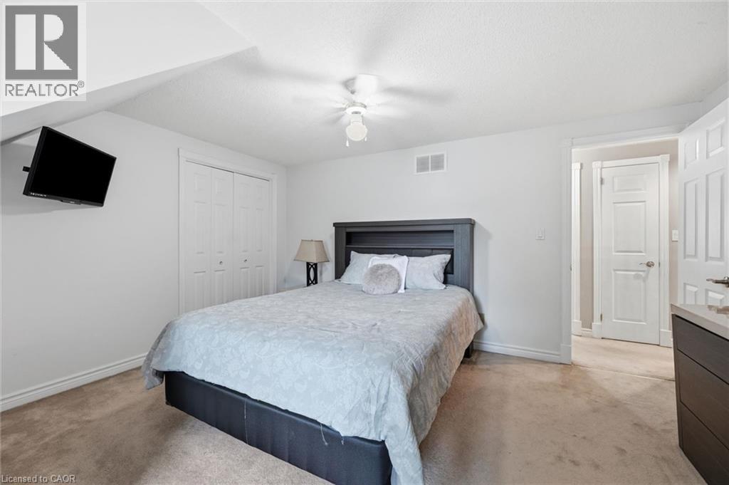 Bedroom 2 - 1 Idared Road, Carlisle, ON - Indoor Photo Showing Bedroom