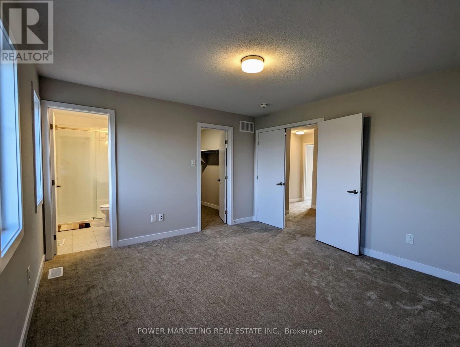 129 Hackamore Crescent, Ottawa, ON