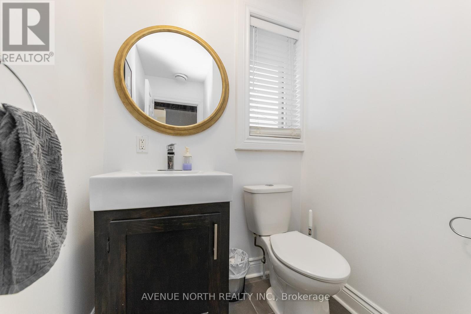 206 Blackburn Avenue, Ottawa, ON