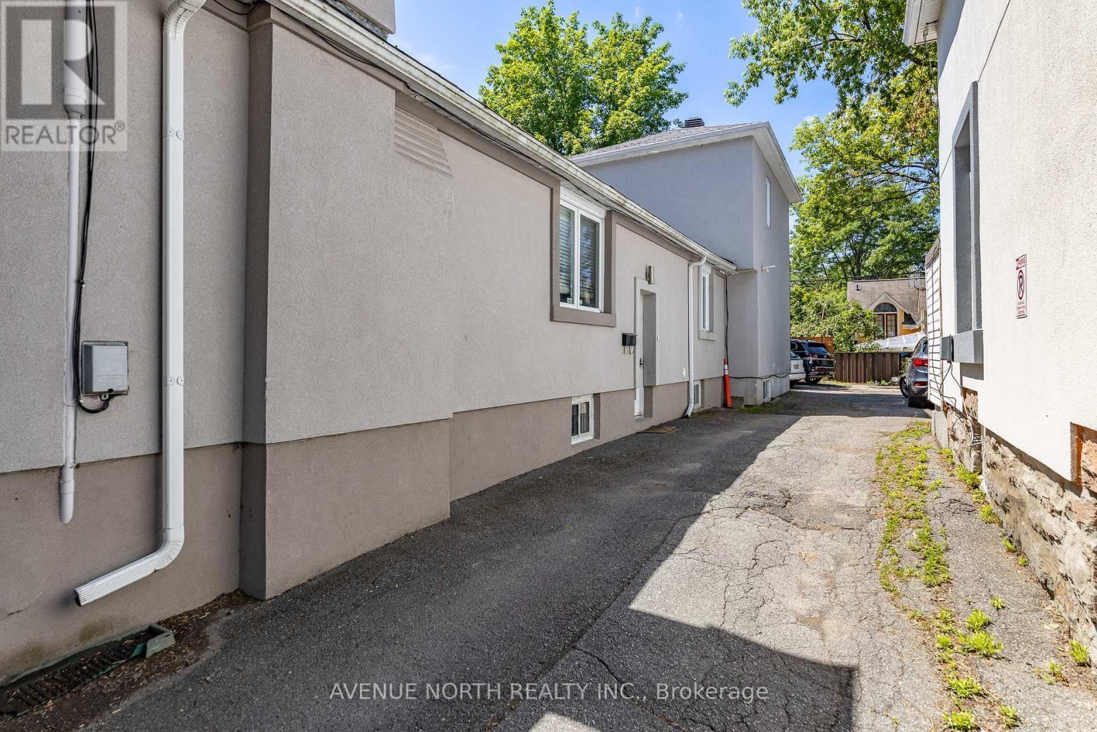 206 Blackburn Avenue, Ottawa, ON