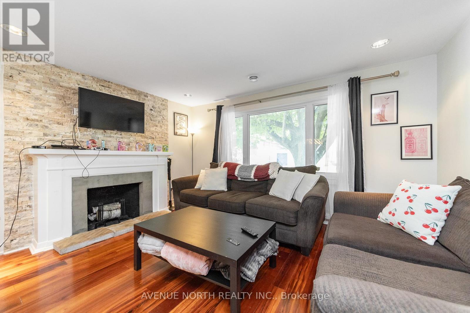 206 Blackburn Avenue, Ottawa, ON