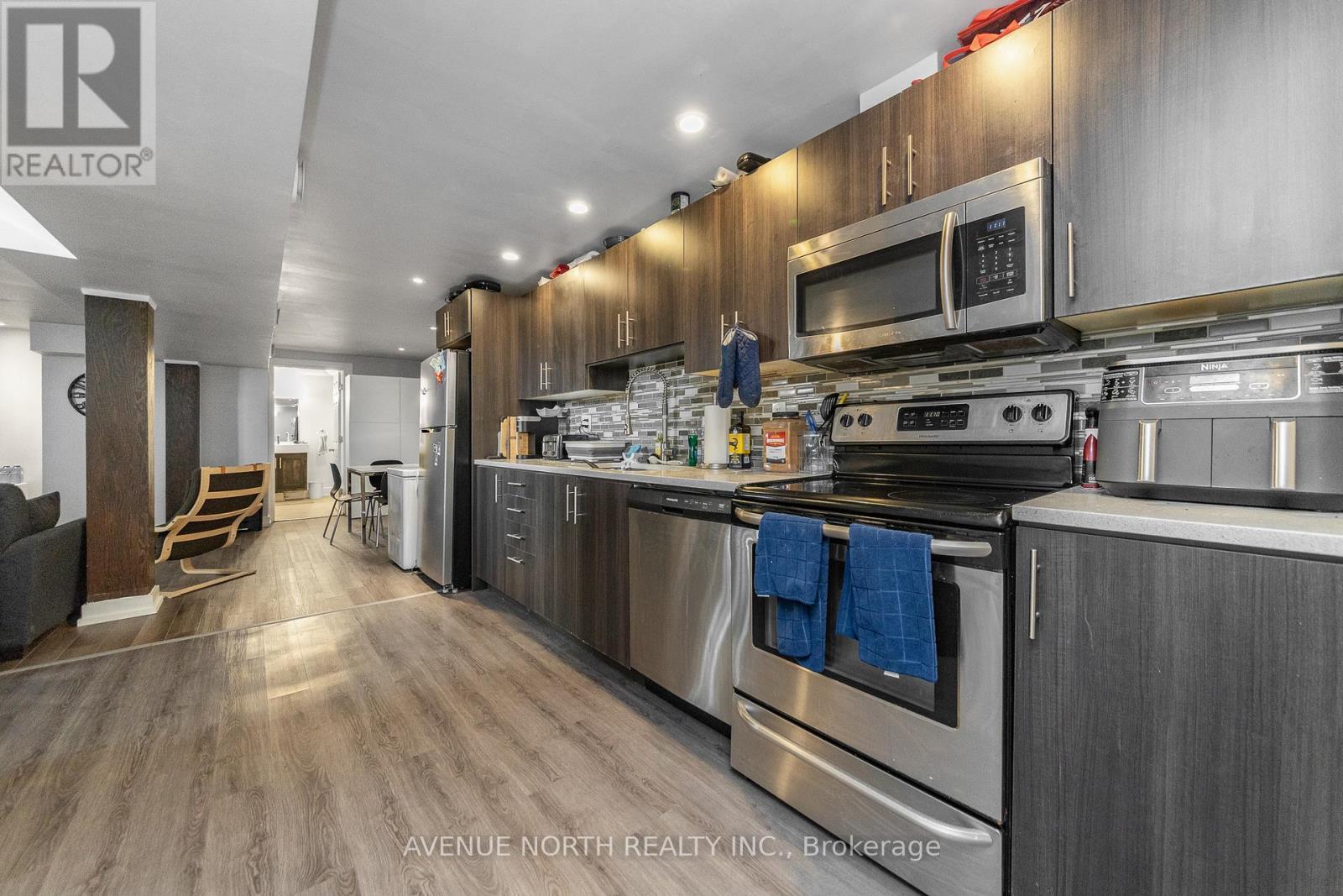 206 Blackburn Avenue, Ottawa, ON