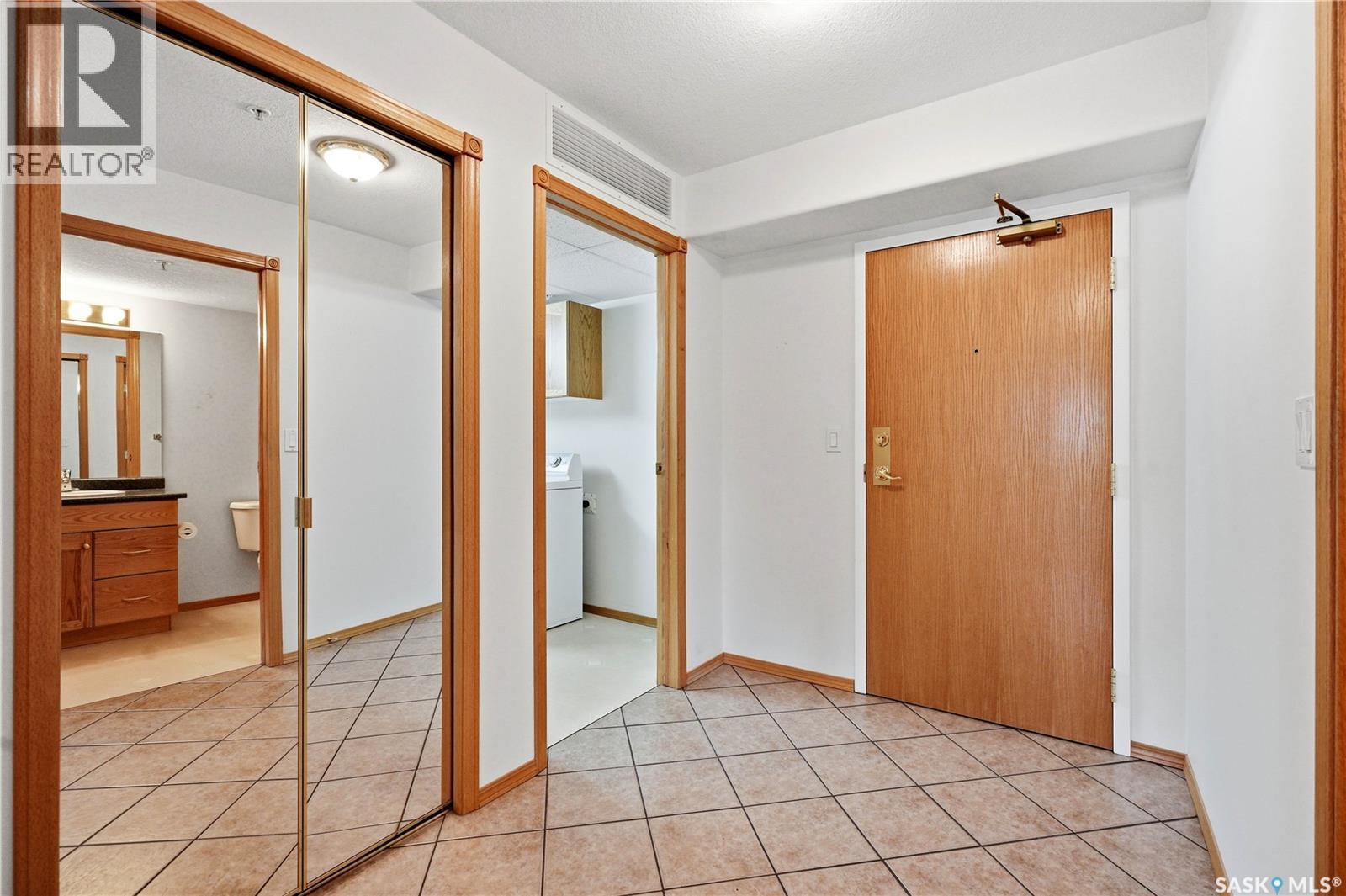316 325 Keevil Crescent, Saskatoon, SK