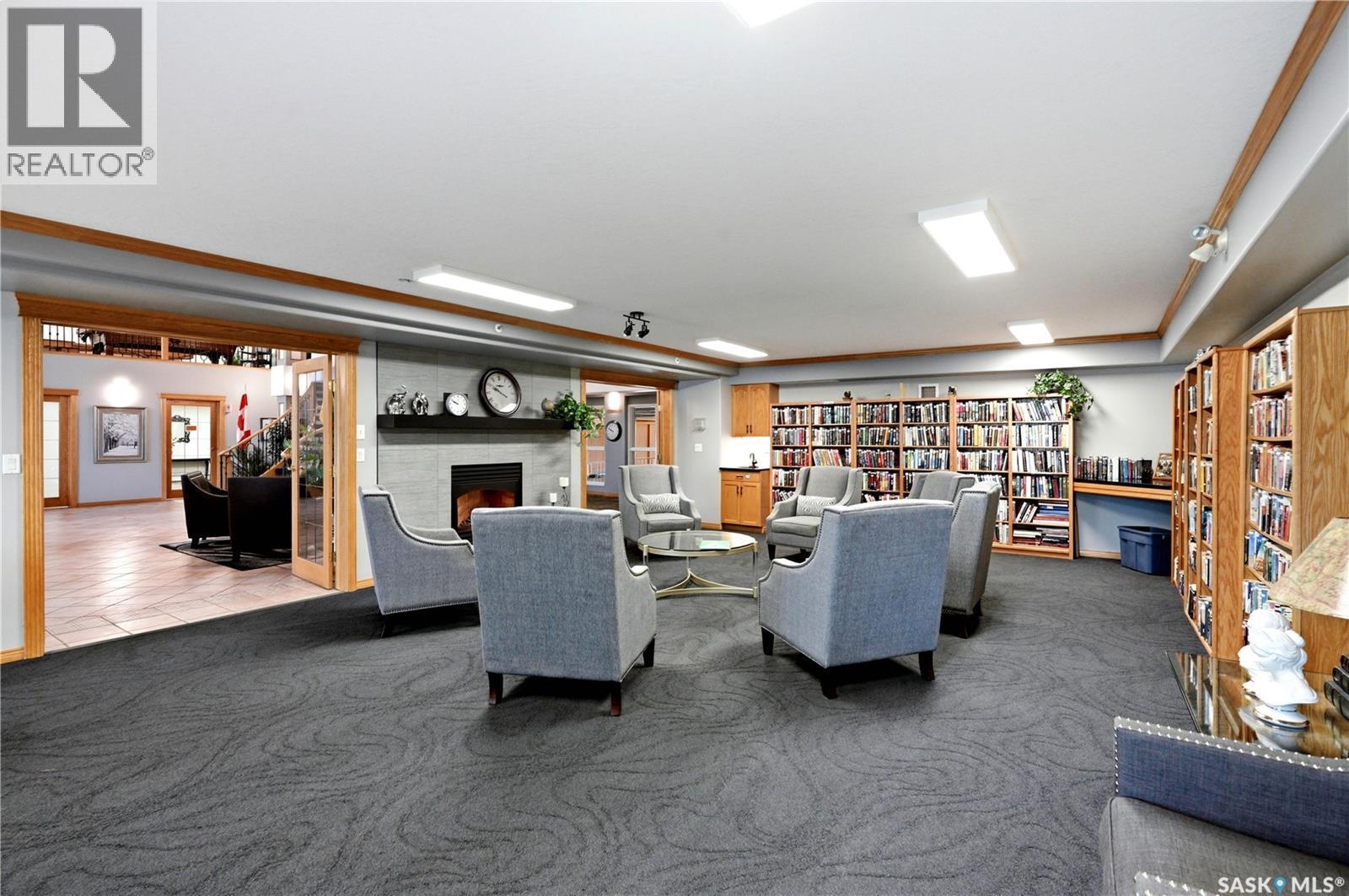 316 325 Keevil Crescent, Saskatoon, SK
