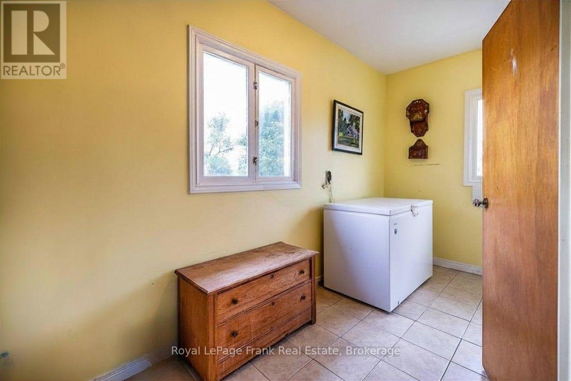 Foyer - 3 Summit Drive, Scugog, ON