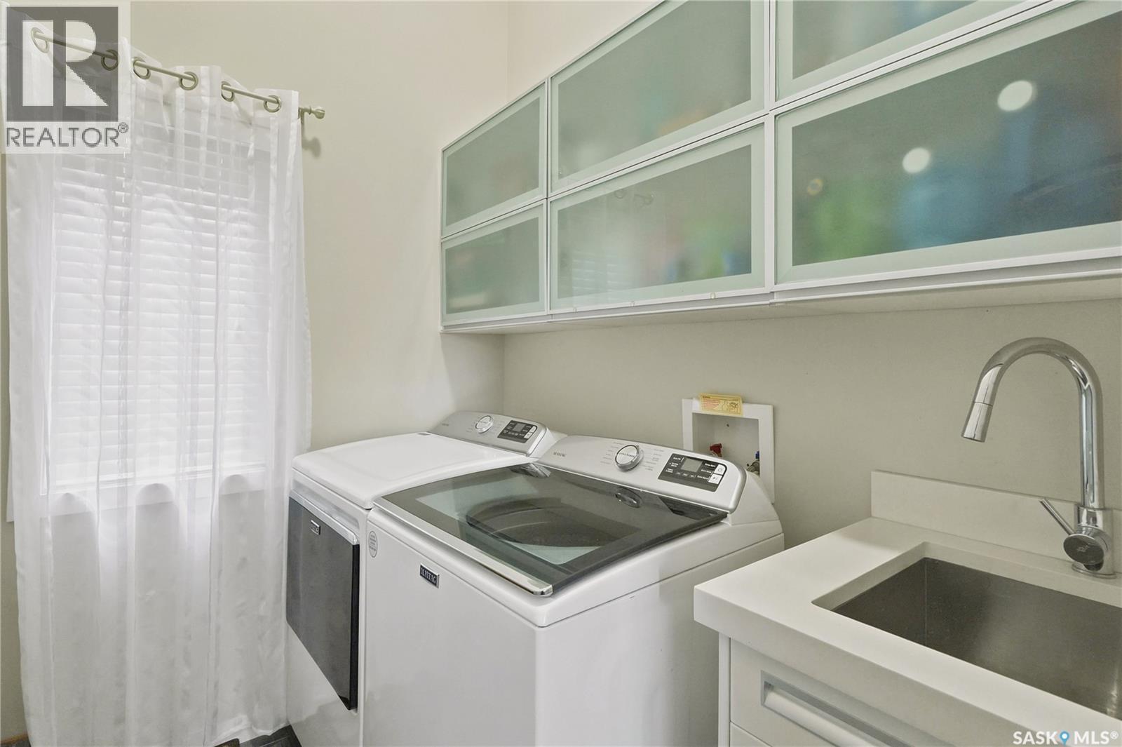 303 East Hampton Boulevard E, Saskatoon, SK