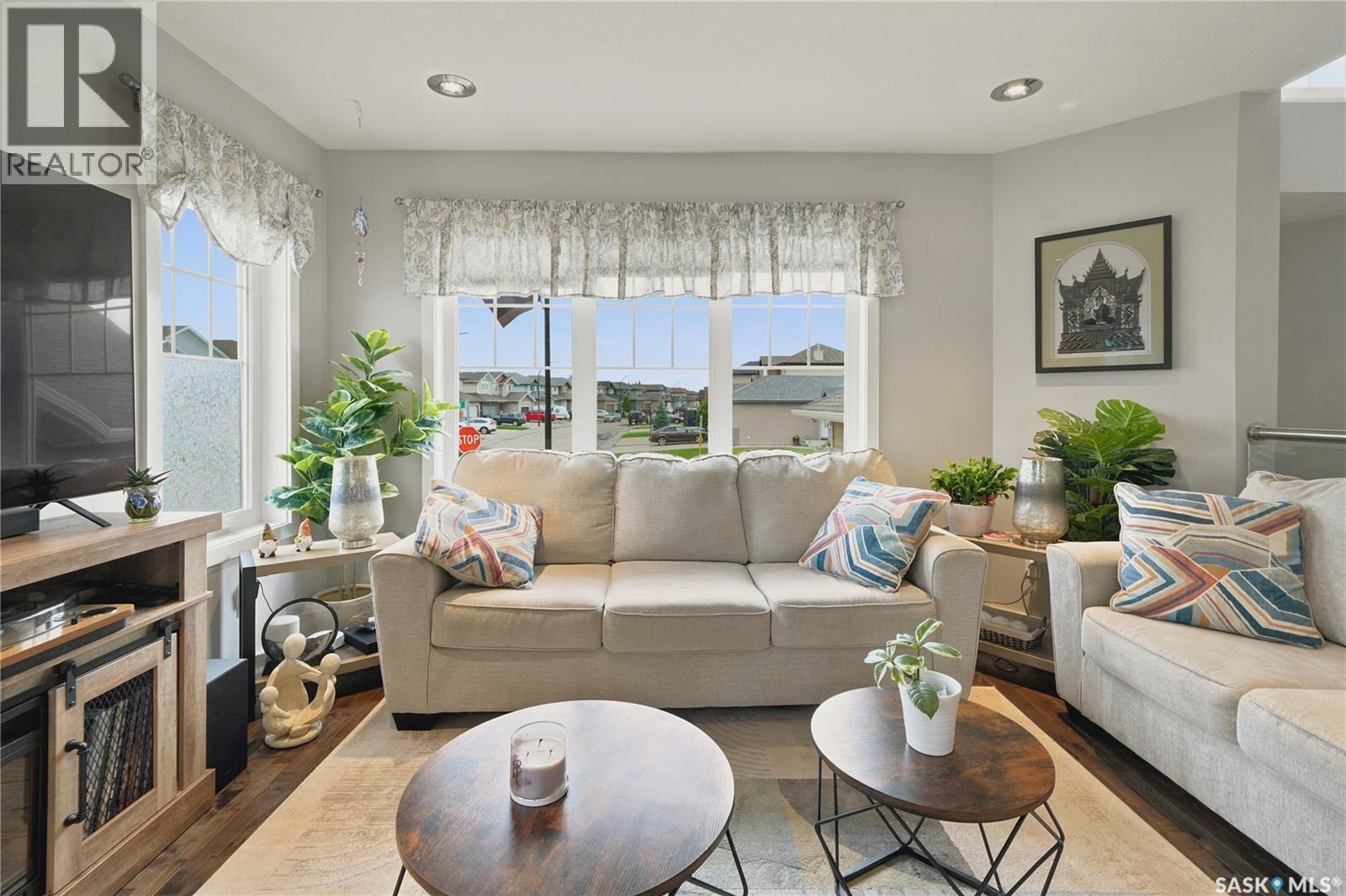 303 East Hampton Boulevard E, Saskatoon, SK