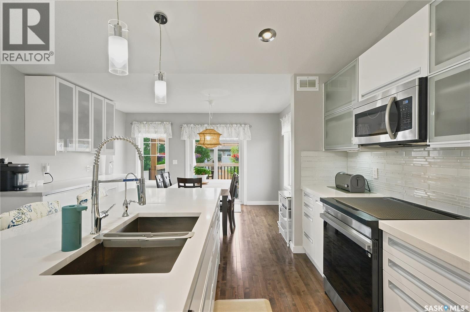303 East Hampton Boulevard E, Saskatoon, SK