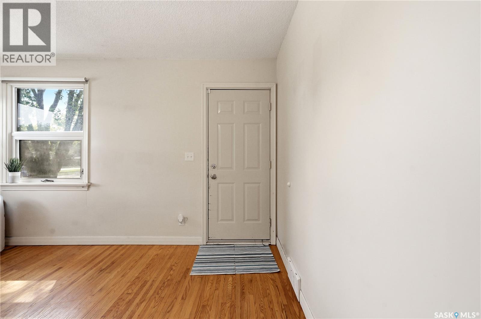 806 L Avenue N, Saskatoon, SK