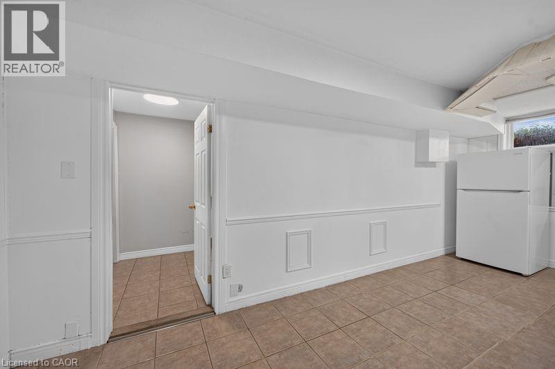 59 Colin Crescent Unit# Lower, Hamilton, ON