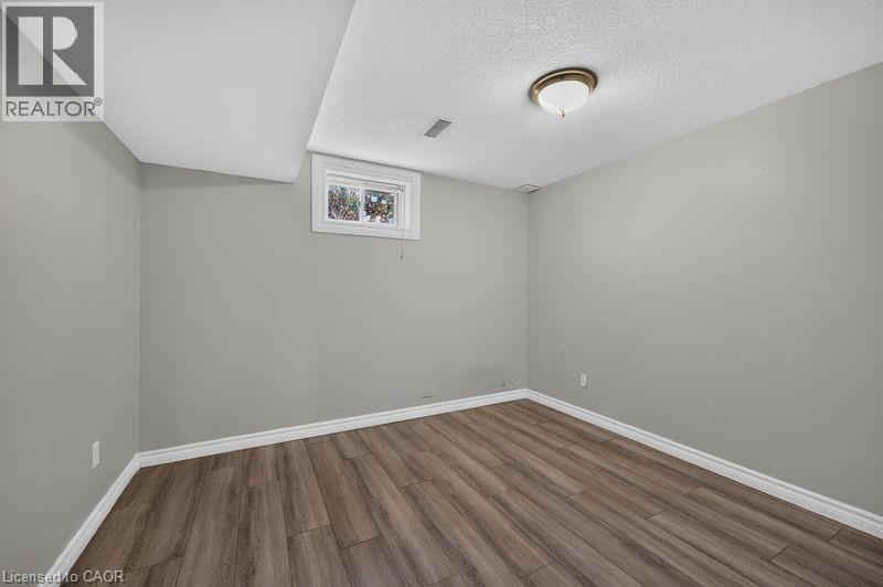 59 Colin Crescent Unit# Lower, Hamilton, ON