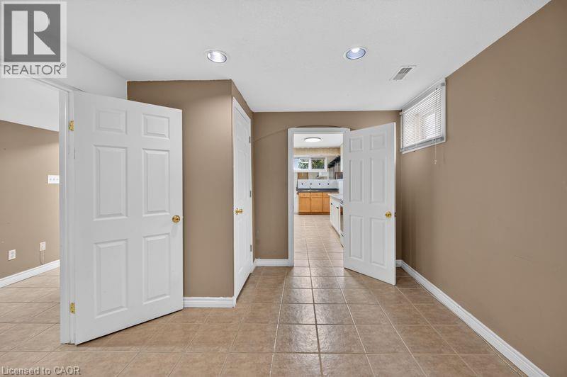 59 Colin Crescent Unit# Lower, Hamilton, ON