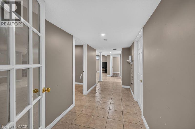 59 Colin Crescent Unit# Lower, Hamilton, ON