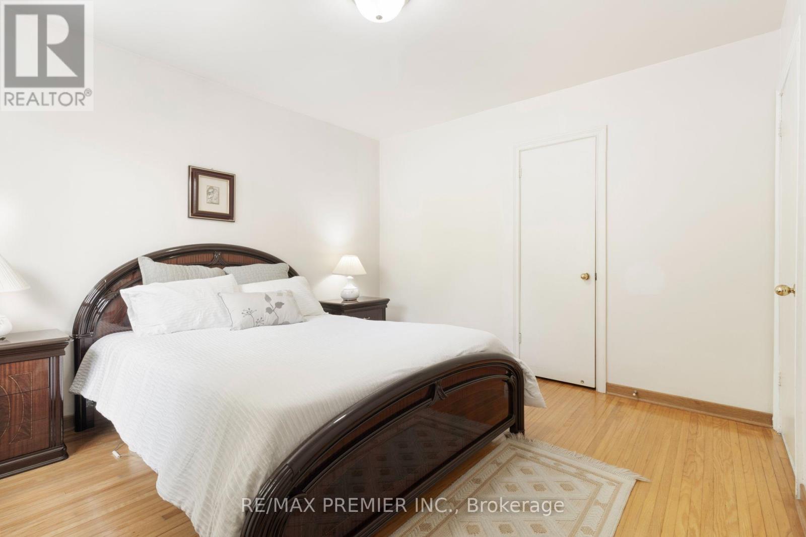 30 Forthbridge Crescent, Toronto, ON