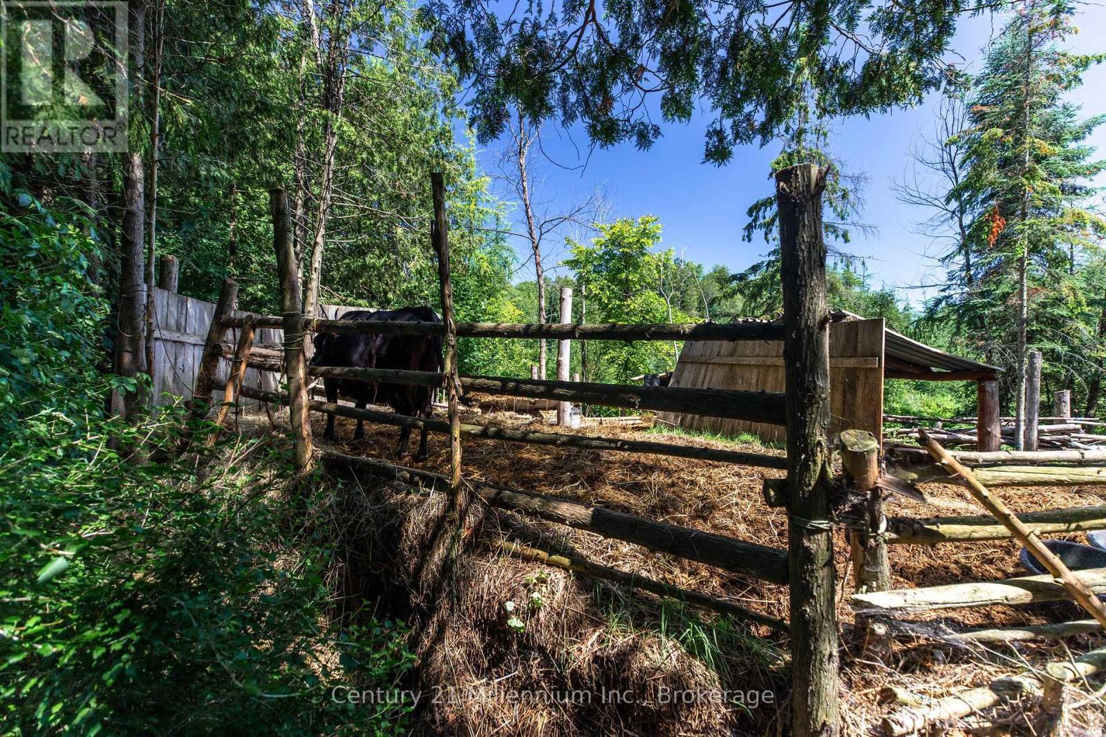 612608 Sideroad 61, Southgate, ON