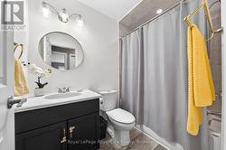 4 Pc Main Bathroom - 