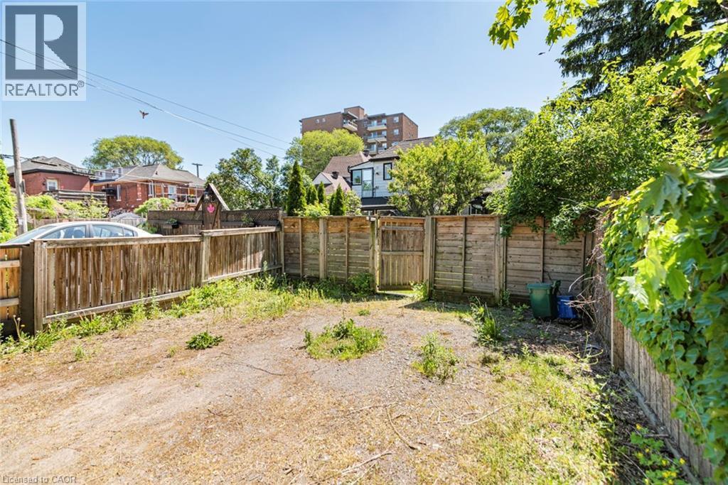 134 Erie Avenue, Hamilton, ON - Outdoor