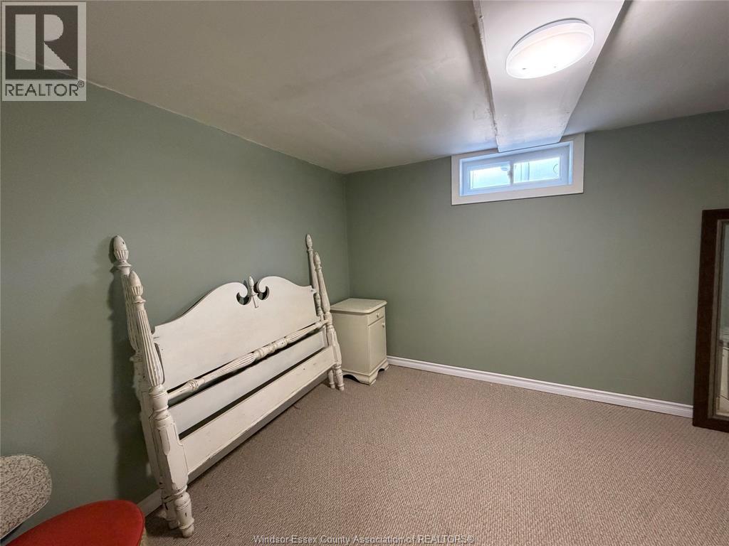 858 Laporte, Windsor, ON