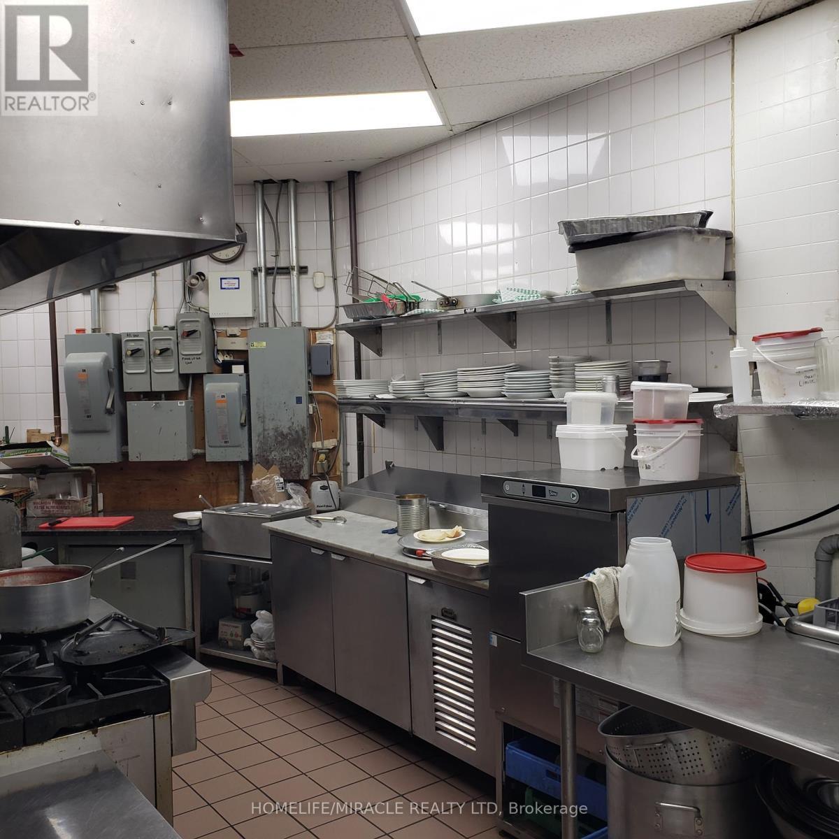 49 Matheson Boulevard E, Mississauga, ON