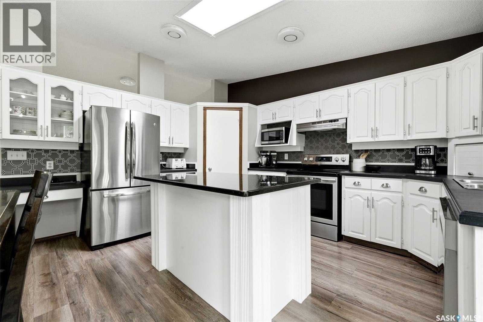 5414 Ballantine Court, Regina, SK