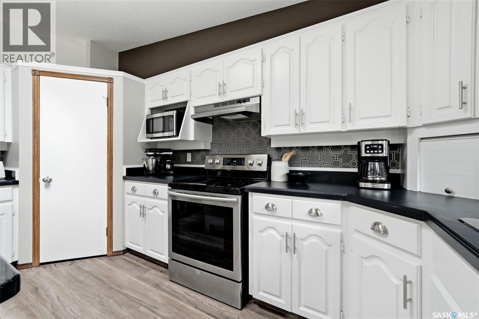 5414 Ballantine Court, Regina, SK