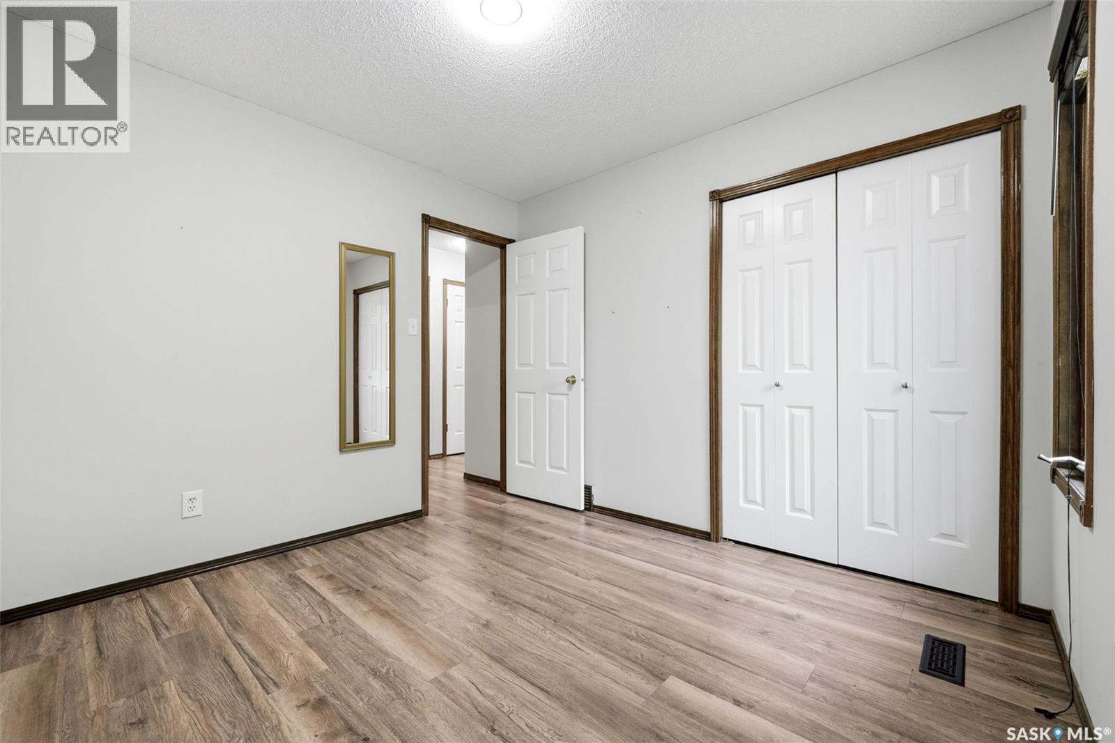 5414 Ballantine Court, Regina, SK