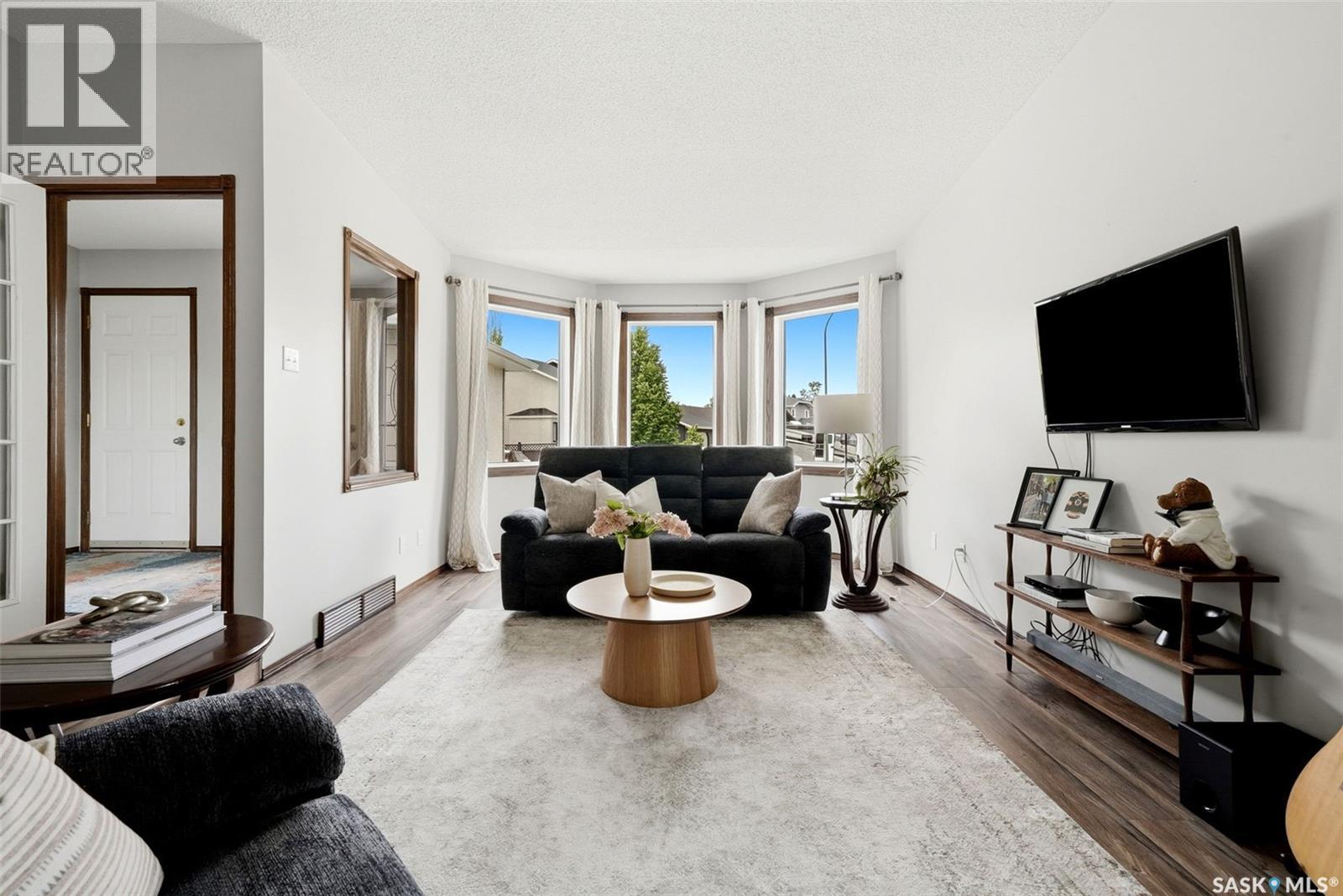 5414 Ballantine Court, Regina, SK