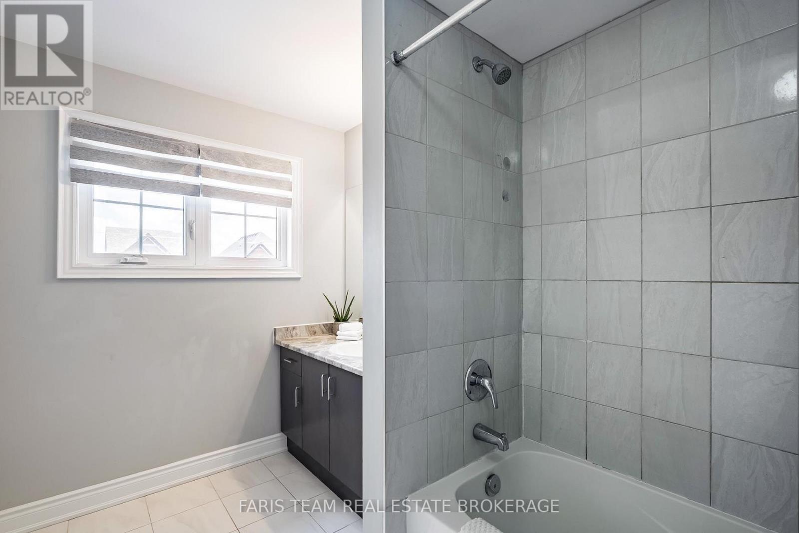 236 Eighth Avenue, New Tecumseth, ON
