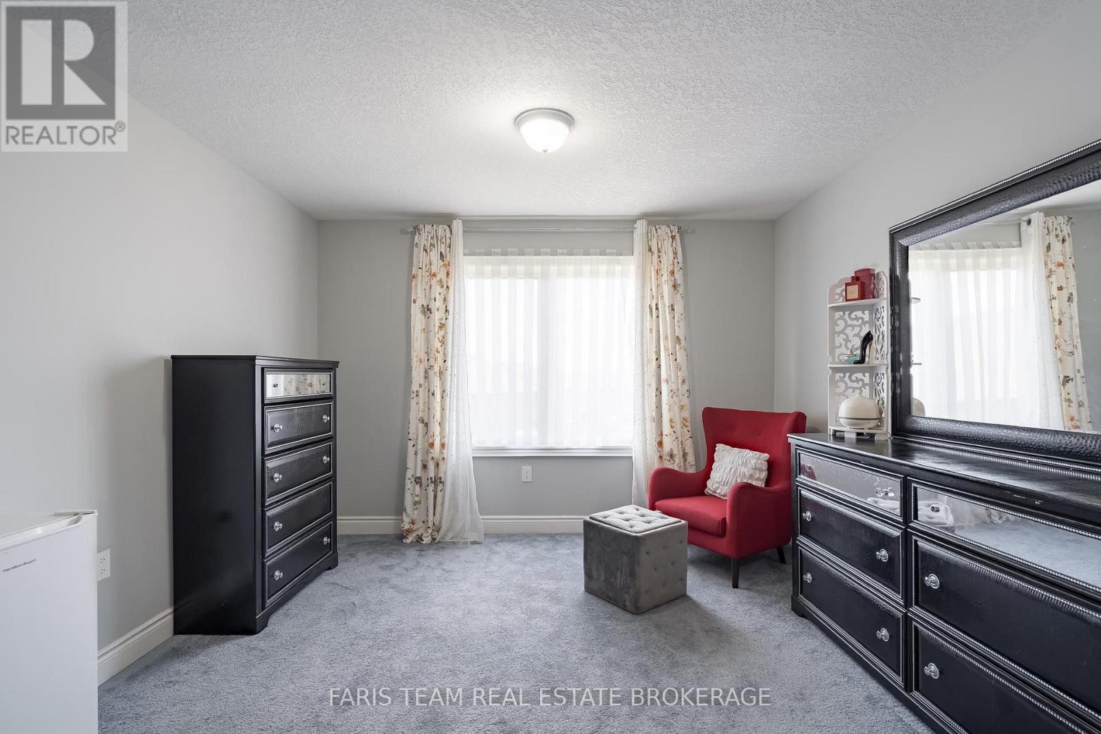 236 Eighth Avenue, New Tecumseth, ON