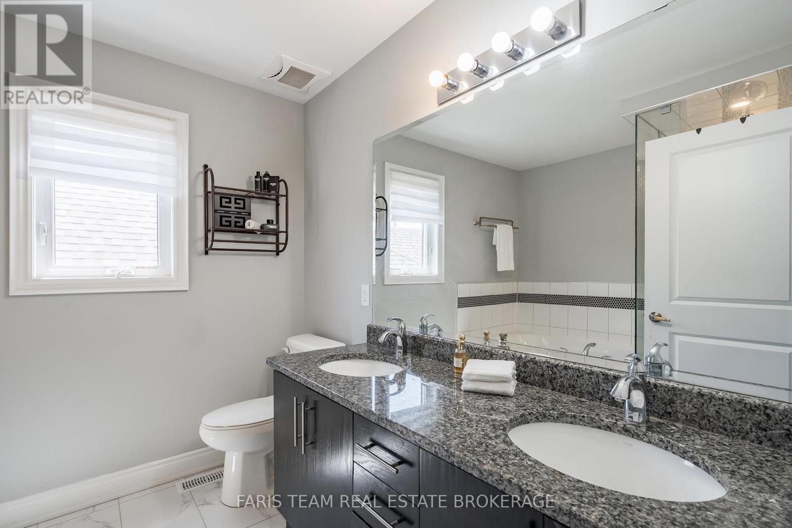 236 Eighth Avenue, New Tecumseth, ON