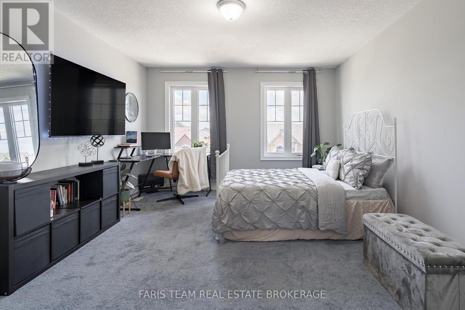 236 Eighth Avenue, New Tecumseth, ON