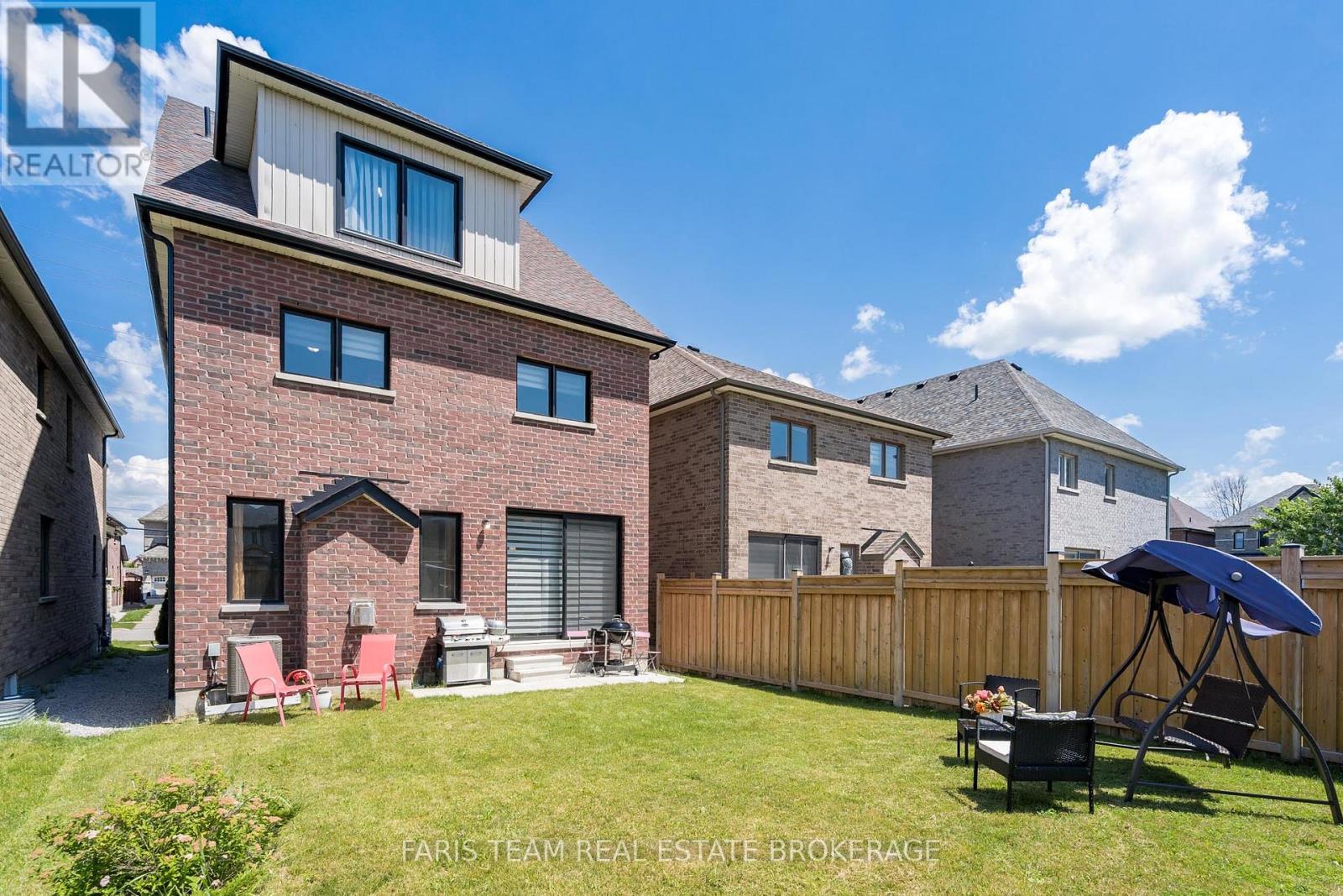 236 Eighth Avenue, New Tecumseth, ON
