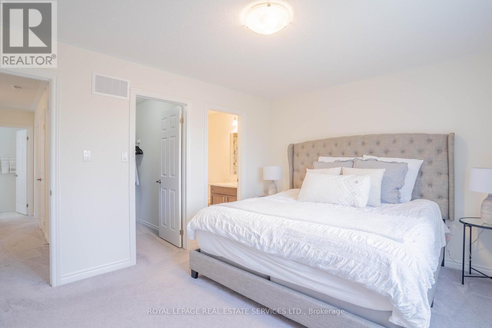 84 Barkerville Drive, Whitby, ON