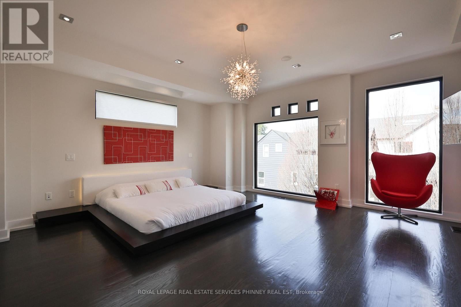 647 Montbeck Crescent, Mississauga, ON