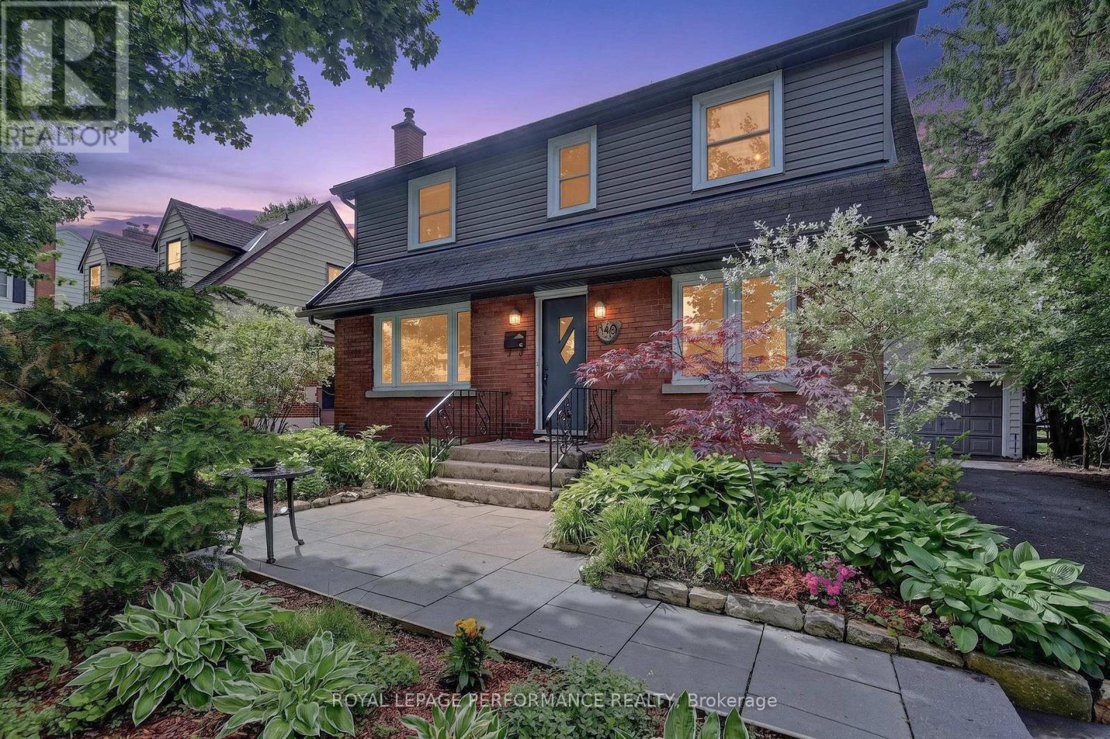 140 Begonia Avenue, Ottawa, ON